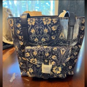 Floral Patricia Nash bag. NWT